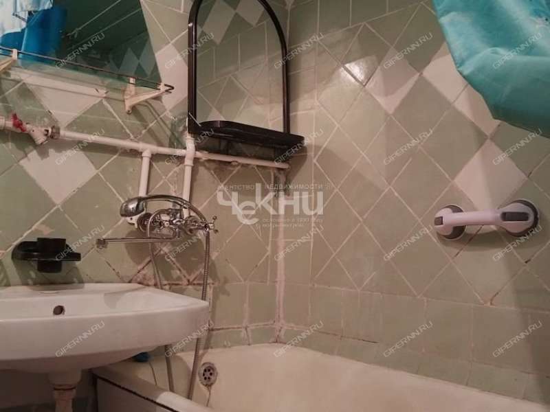 трёхкомнатная квартира на Автомеханической улице дом 10