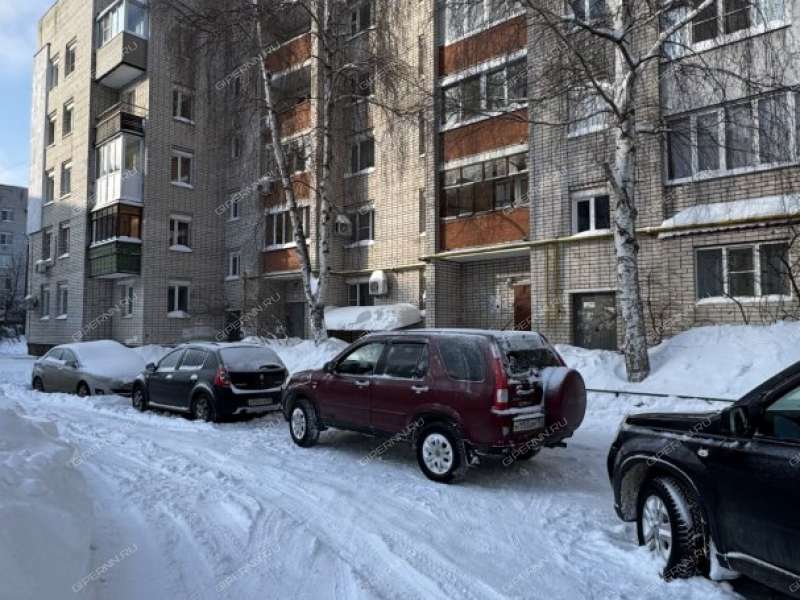 трёхкомнатная квартира на Кстовской улице дом 21 город Кстово