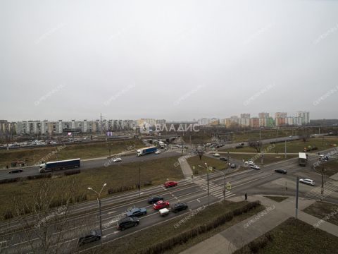 3-komnatnaya-ul-sergeya-akimova-d-23 фото