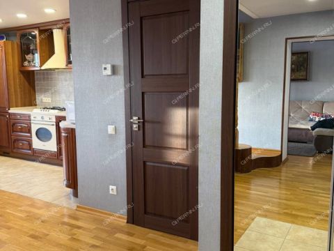 4-komnatnaya-ul-artelnaya-d-13-k1 фото