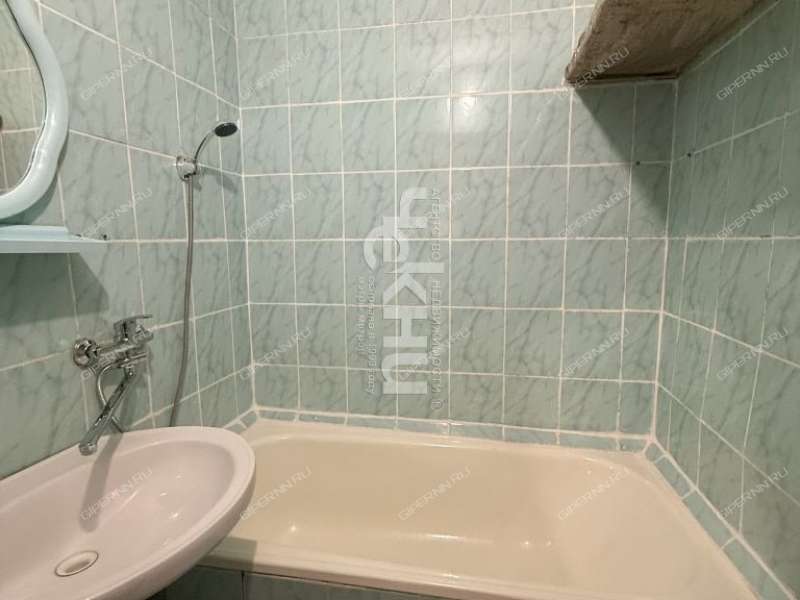 двухкомнатная квартира в Гаражном переулке дом 5