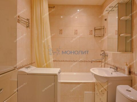 1-komnatnaya-ul-vyatskaya-d-7 фото