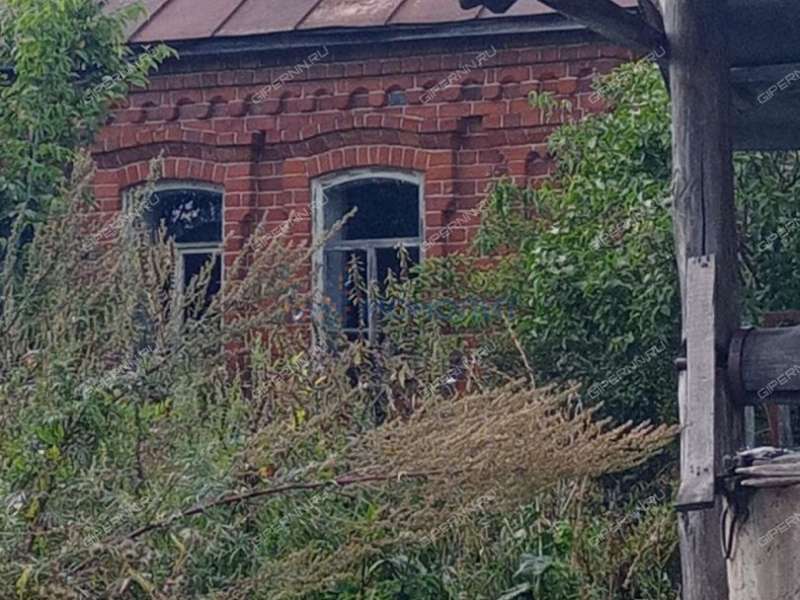 дом на Подгорной улице село Толба