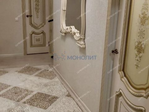 3-komnatnaya-ul-verhnepecherskaya-d-8 фото