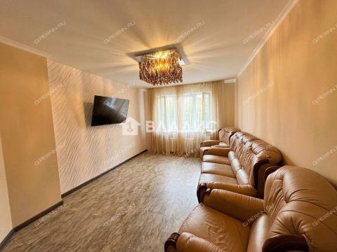 4-komnatnaya-ul-rodionova-d-167-k1 фото