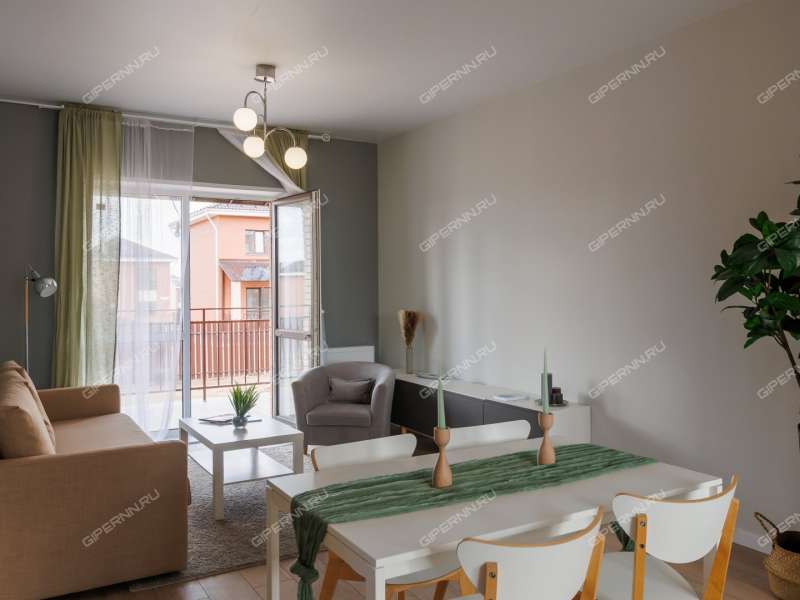 дом на 4-й Цветочной улице деревня Крутая