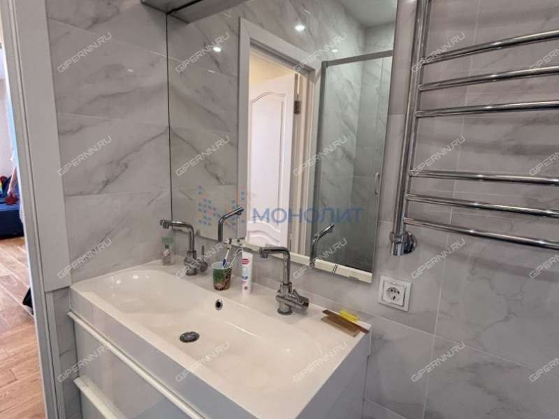 трёхкомнатная квартира на Республиканской улице дом 43 к2