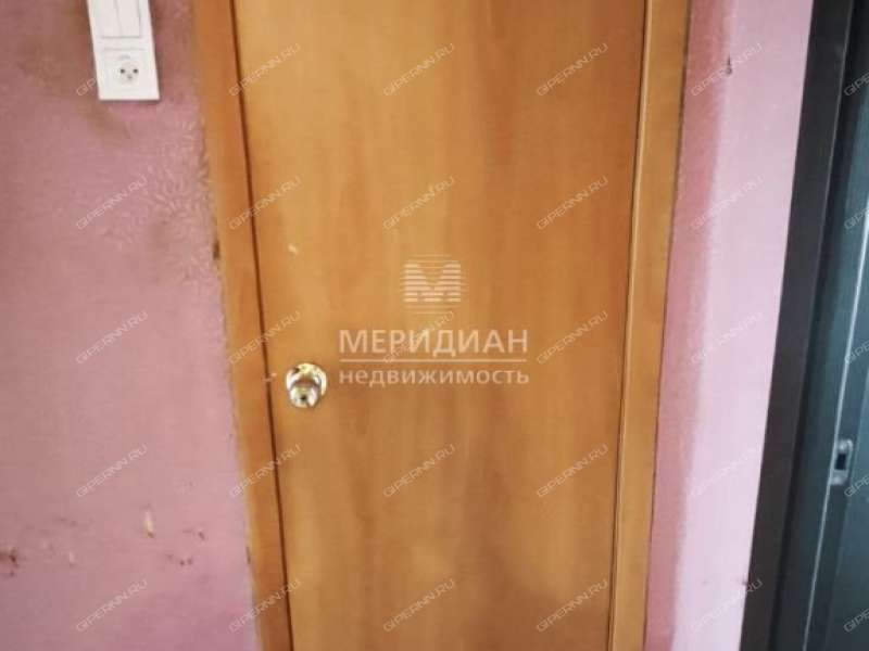 четырёхкомнатная квартира на Волжской улице дом 40