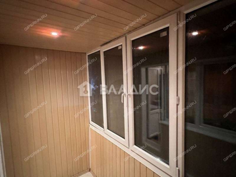 трёхкомнатная квартира на улице Мельникова дом 30