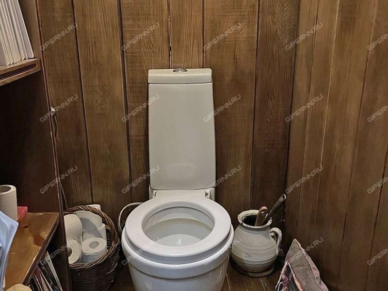 четырёхкомнатная квартира на улице Воровского дом 24