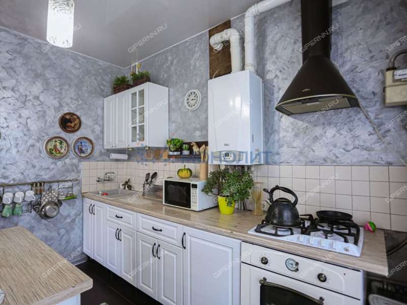 трёхкомнатная квартира в Парниковом переулке дом 8