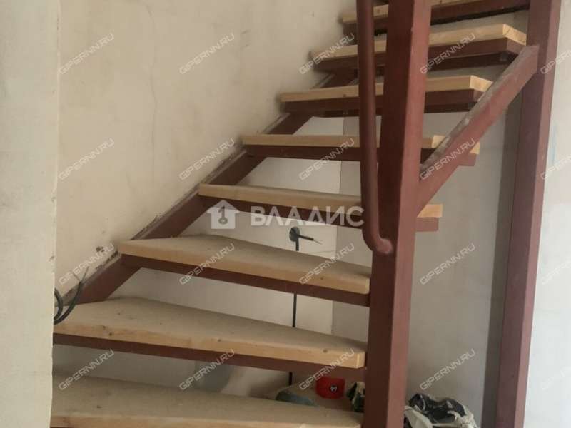 четырёхкомнатная квартира на улице Цветочная дом 16Г село Вязовка