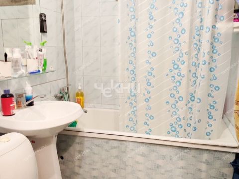 2-komnatnaya-ul-oktyabrskoy-revolyucii-d-18 фото