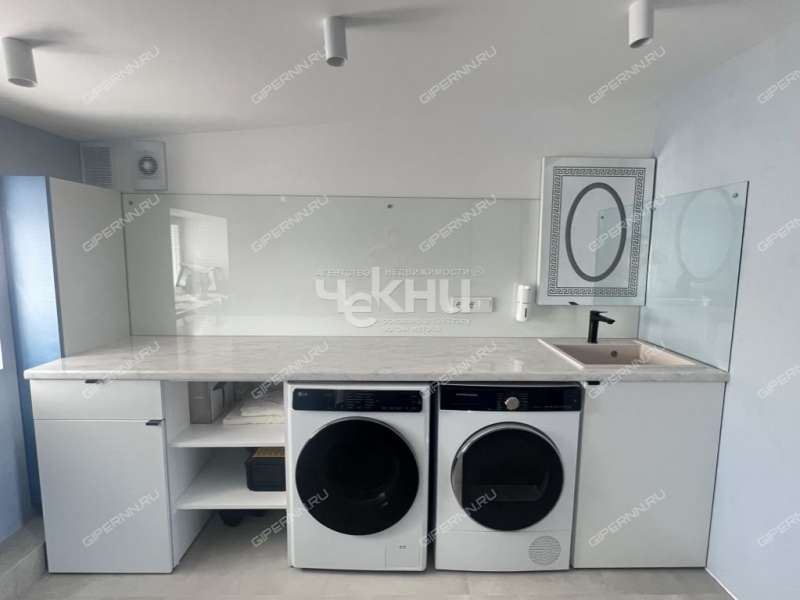 четырёхкомнатная квартира на улице Богородского дом 11