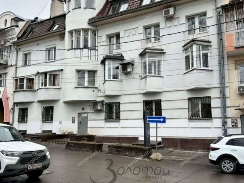 трёхкомнатная квартира в Плотничном переулке дом 17