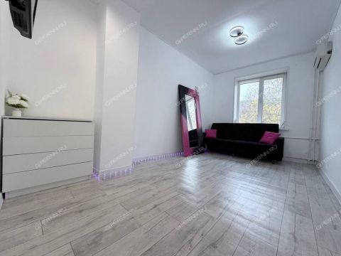 3-komnatnaya-ul-vasileva-d-36 фото