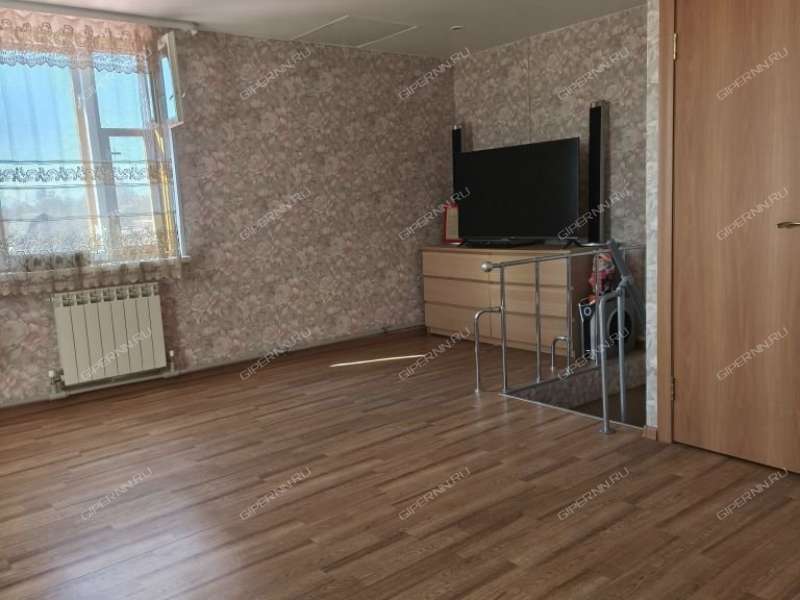 дом на Магистральной улице село Большая Ельня