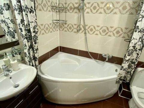 2-komnatnaya-ul-rodionova-d-193-k5 фото