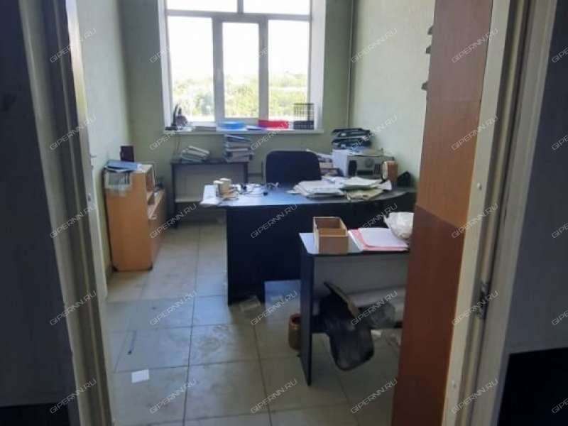 здание под коммерческую недвижимость на Яблоневой улице