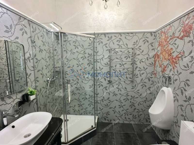 дом в слободе Верхнепечёрская