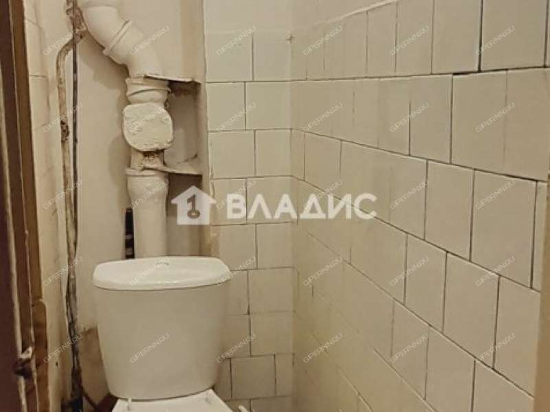 трёхкомнатная квартира на улице 40 лет Октября дом 25 город Кстово