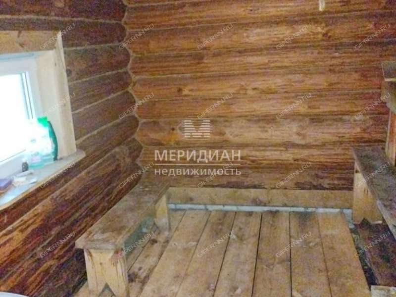 дом на Луговой улице село Татарское