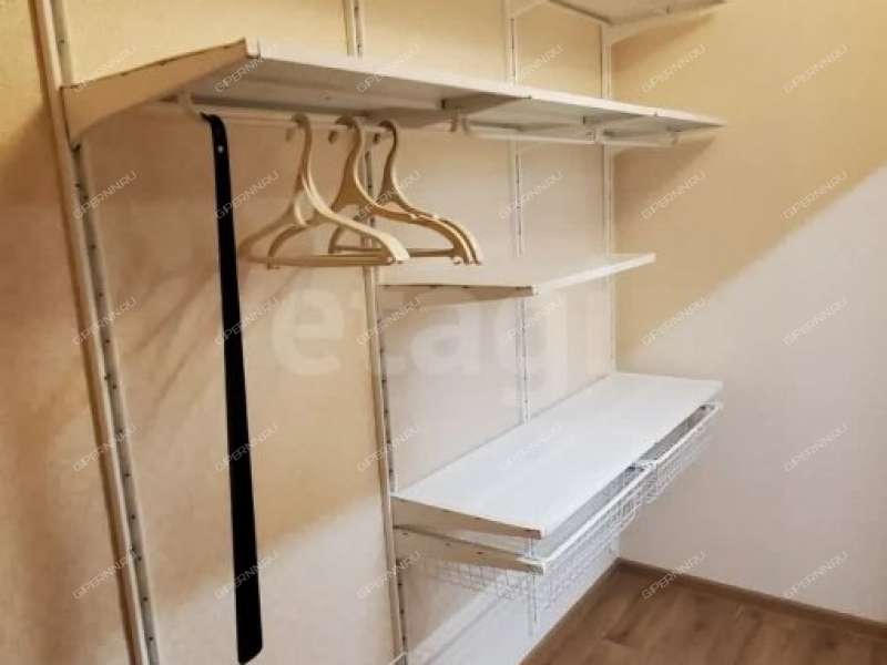 трёхкомнатная квартира на улице Академика Сахарова дом 111 к2
