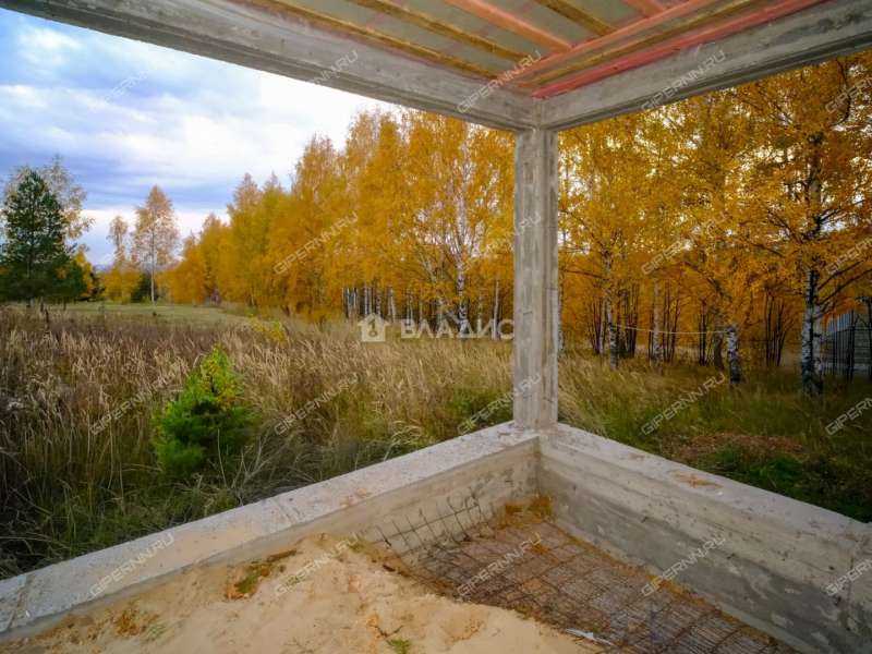 дом на  село Безводное