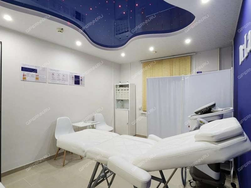 помещение под торговую площадь на улице Германа Лопатина