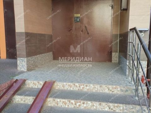 3-komnatnaya-ul-verhnepecherskaya-d-7-k2 фото