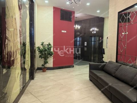 1-komnatnaya-ul-vladimira-vysockogo-d-1 фото