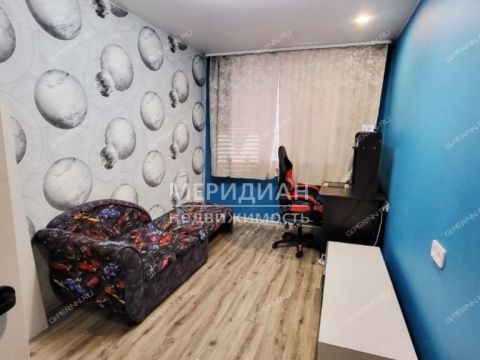 3-komnatnaya-ul-ivana-chugurina-d-1 фото