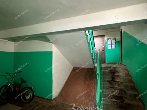 4-komnatnaya-ul-yuliusa-fuchika-d-7 фото