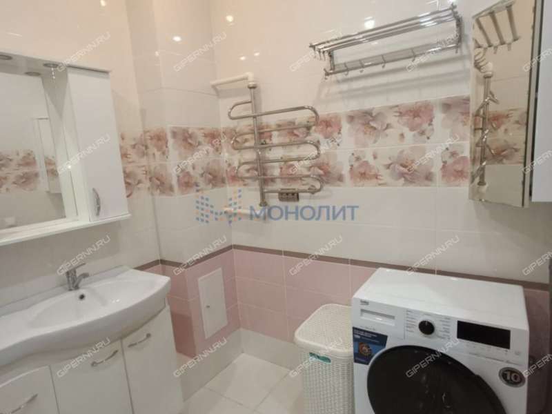 трёхкомнатная квартира на улице Богдановича дом 4