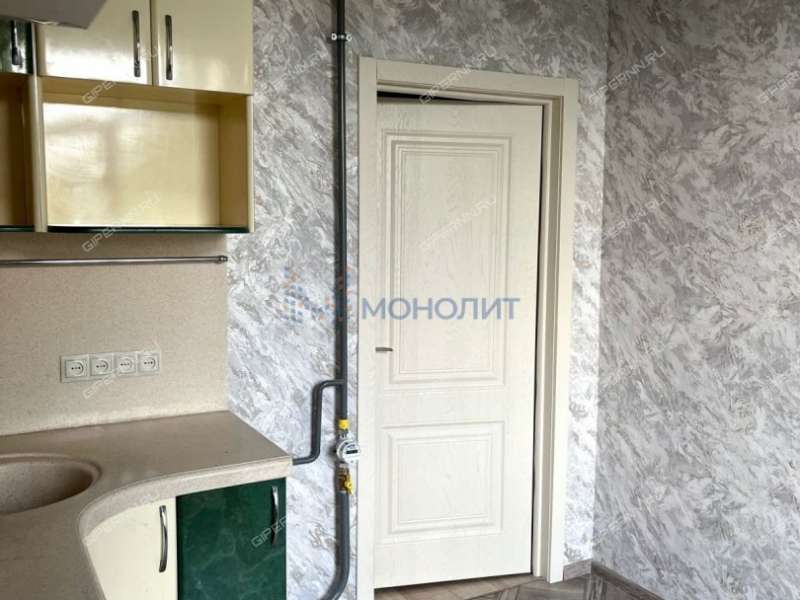 трёхкомнатная квартира на улице Гвардейцев дом 8