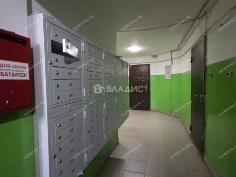 2-komnatnaya-ul-lesnoy-gorodok-d-5b фото