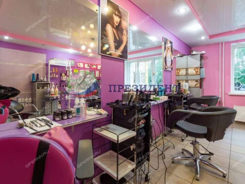 помещение под недвижимость под образовательные учреждения, недвижимость под салоны красоты на улице Маршала Рокоссовского