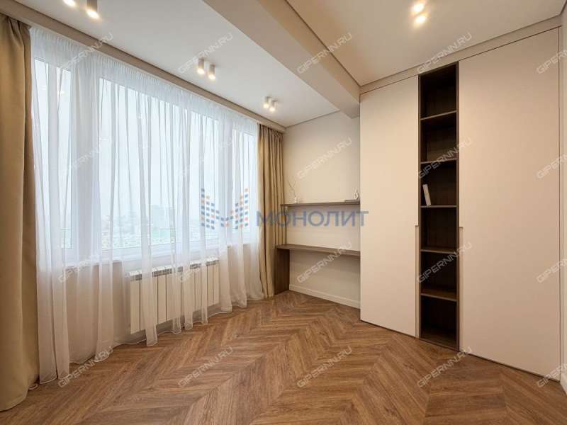 четырёхкомнатная квартира на Лысогорской улице дом 89 к3