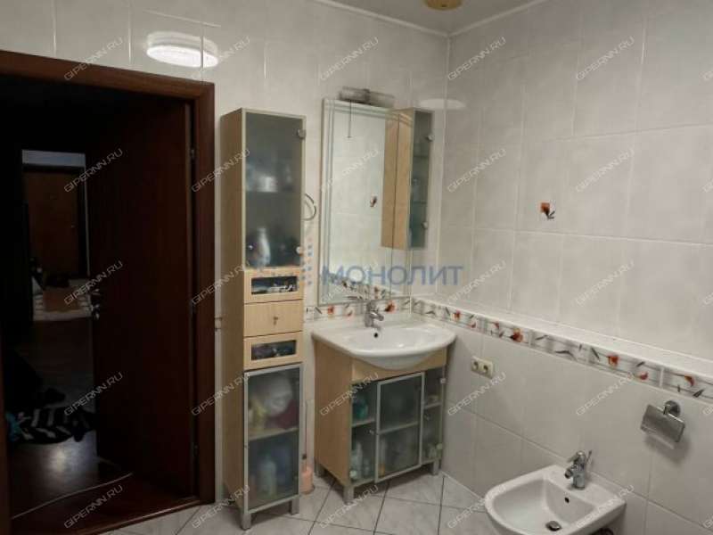 четырёхкомнатная квартира на улице Белинского дом 62