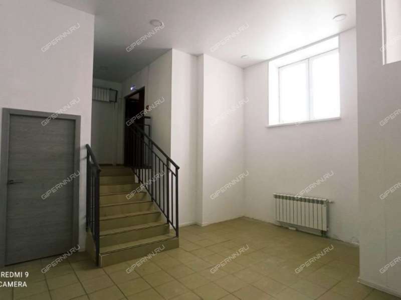 помещение под помещение свободного назначения, торговую площадь на 2-й Дорожной улице