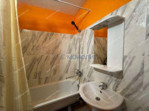 1-komnatnaya-nab-volzhskaya-d-12 фото