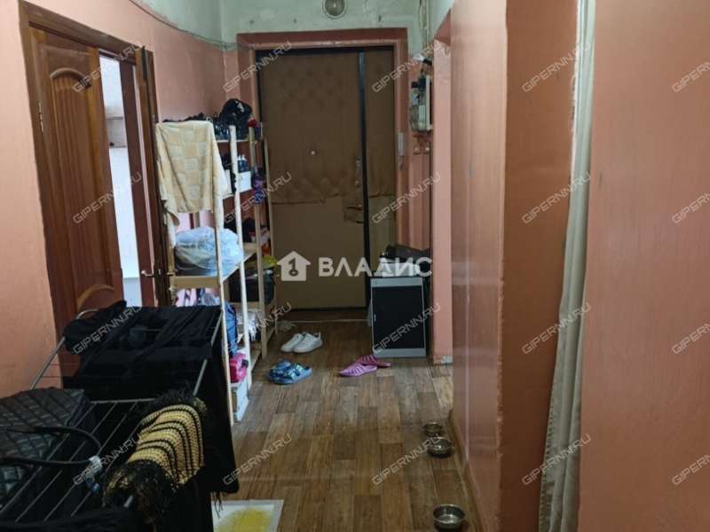 комната в доме 6/3 на улице Страж Революции
