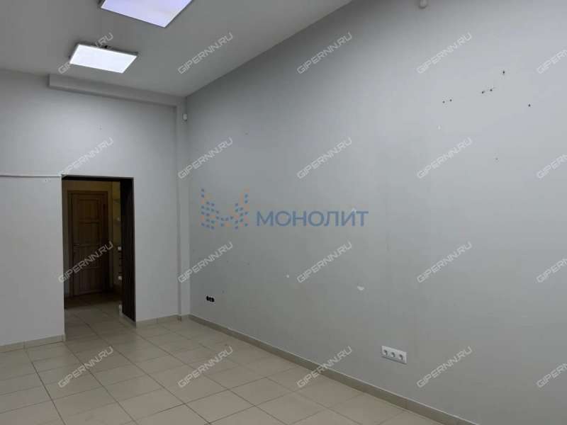 помещение под офис, недвижимость под образовательные учреждения на Деловой улице