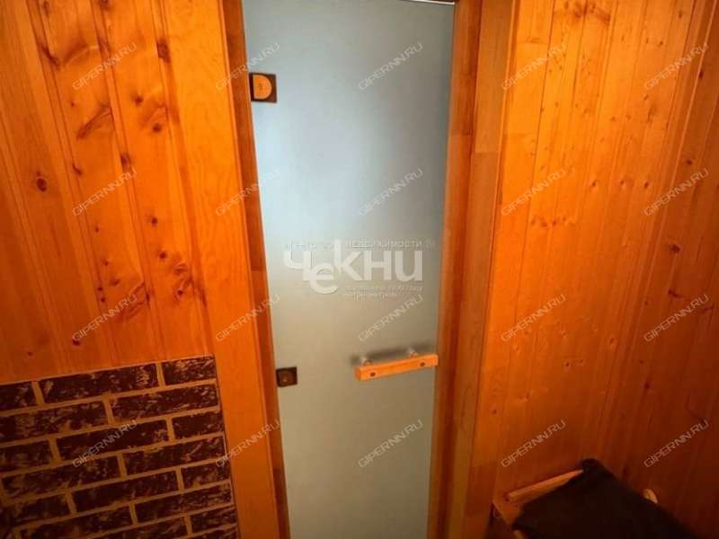 помещение под коммерческую недвижимость на Алексеевской улице