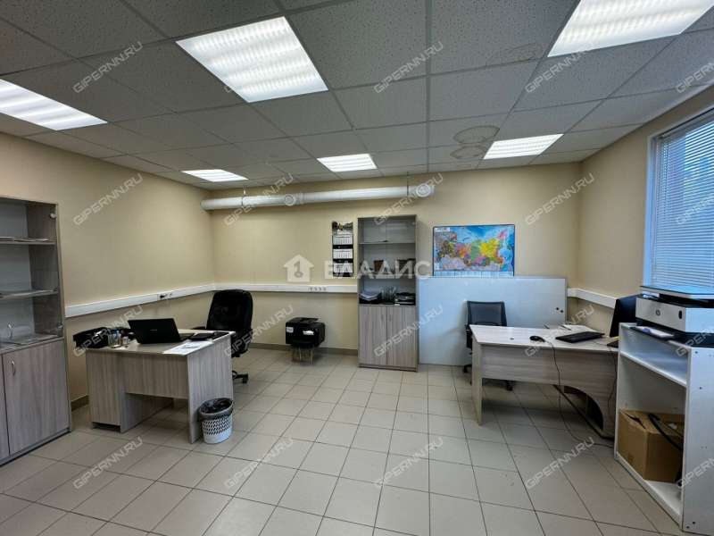 здание под офис, торговую площадь на Борской улице