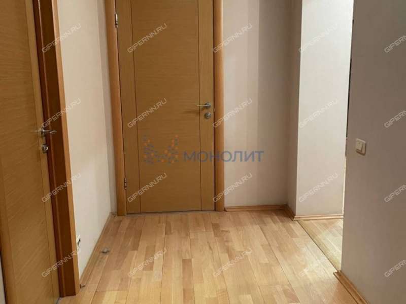 четырёхкомнатная квартира на улице Нестерова дом 33