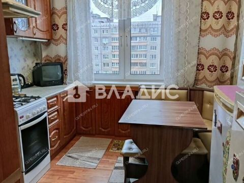 2-komnatnaya-nab-volzhskaya-d-5 фото