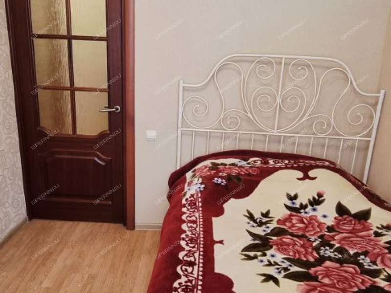 трёхкомнатная квартира в посёлке Санаторий Зелёный город дом 14