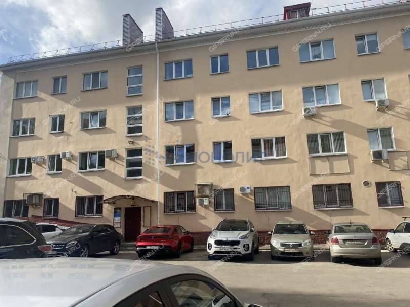 здание под недвижимость под медицинские учреждения, недвижимость под образовательные учреждения на Красносельской улице