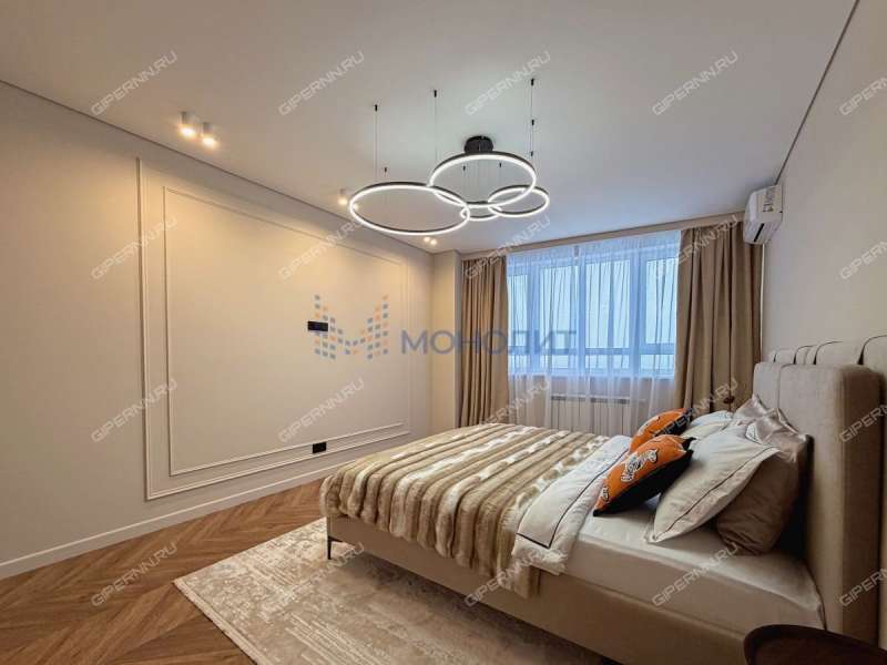 четырёхкомнатная квартира на Лысогорской улице дом 89 к1